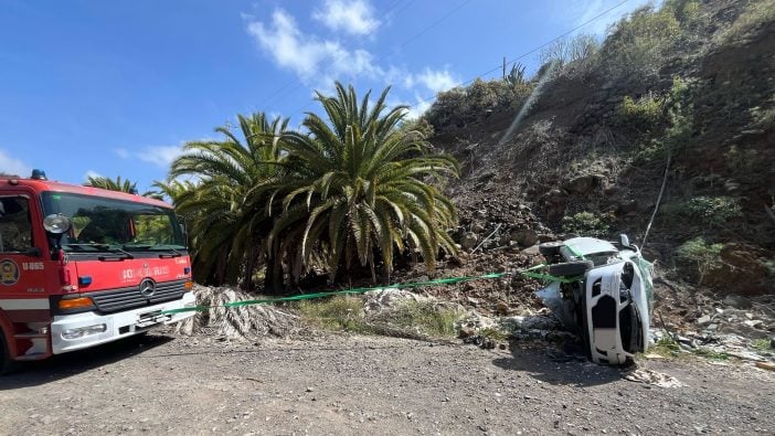 Auto Schlucht Gran Canaria Feuerwehr