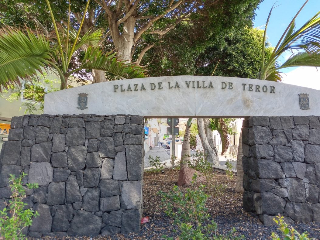 Candelaria - Plaza de Teror