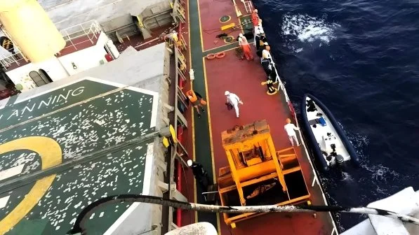 China-Frachter rettet Kanaren-Trio nach drei Tagen aus Seenot