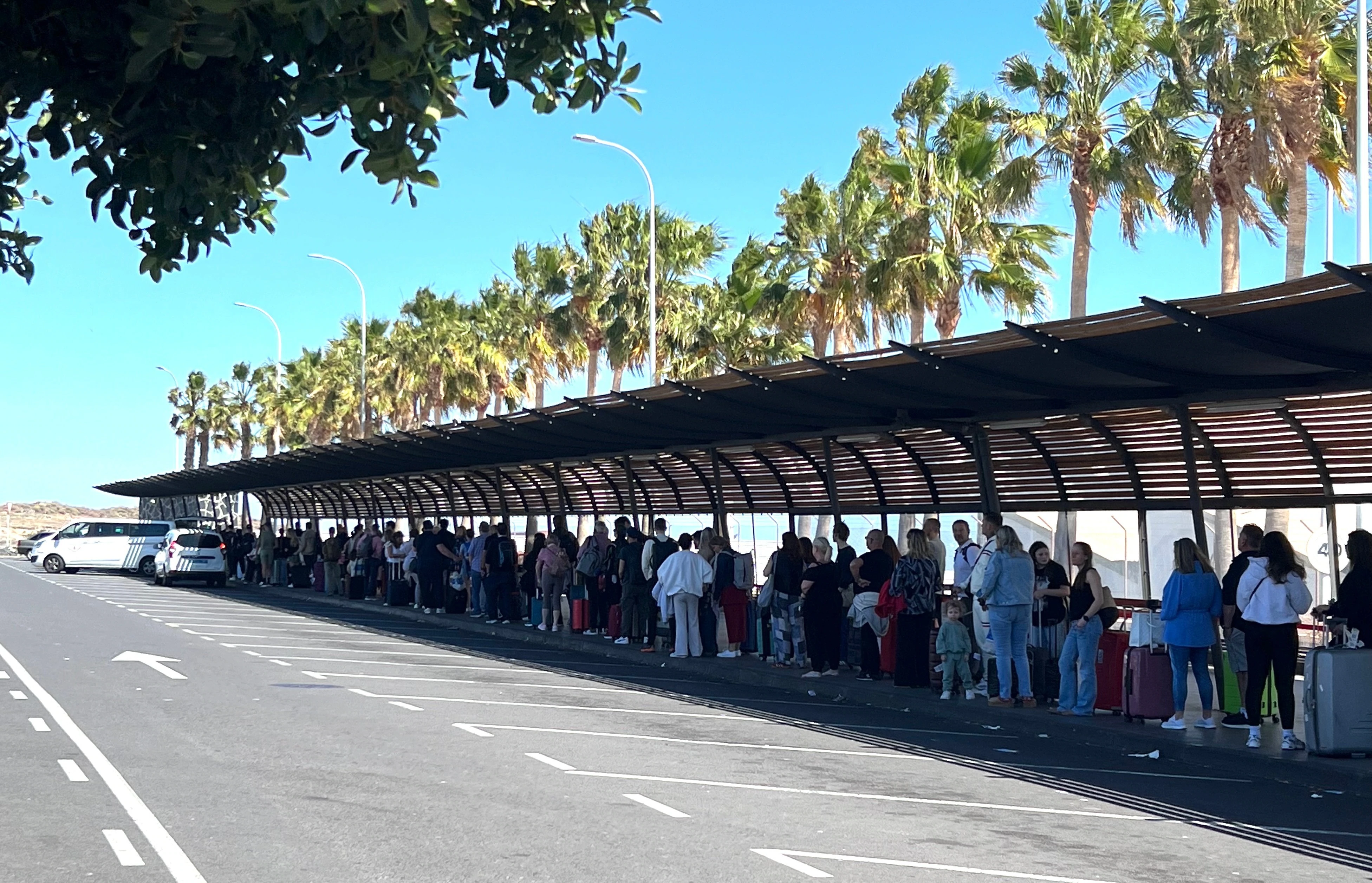 Flughafen Teneriffa Warteschlange Taxi