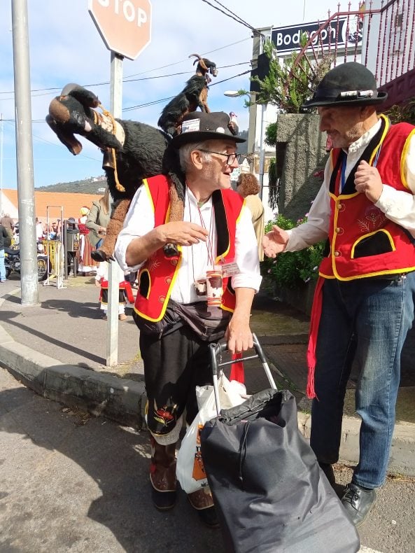 Originelle Outfits auf der Romería La Florida