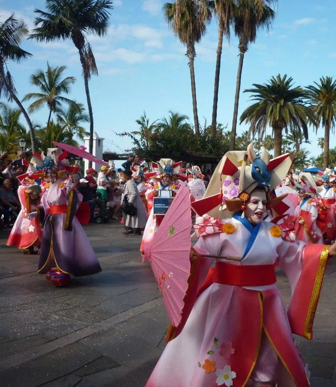 Karneval Teneriffa Puerto de la Cruz Umzug 25 08