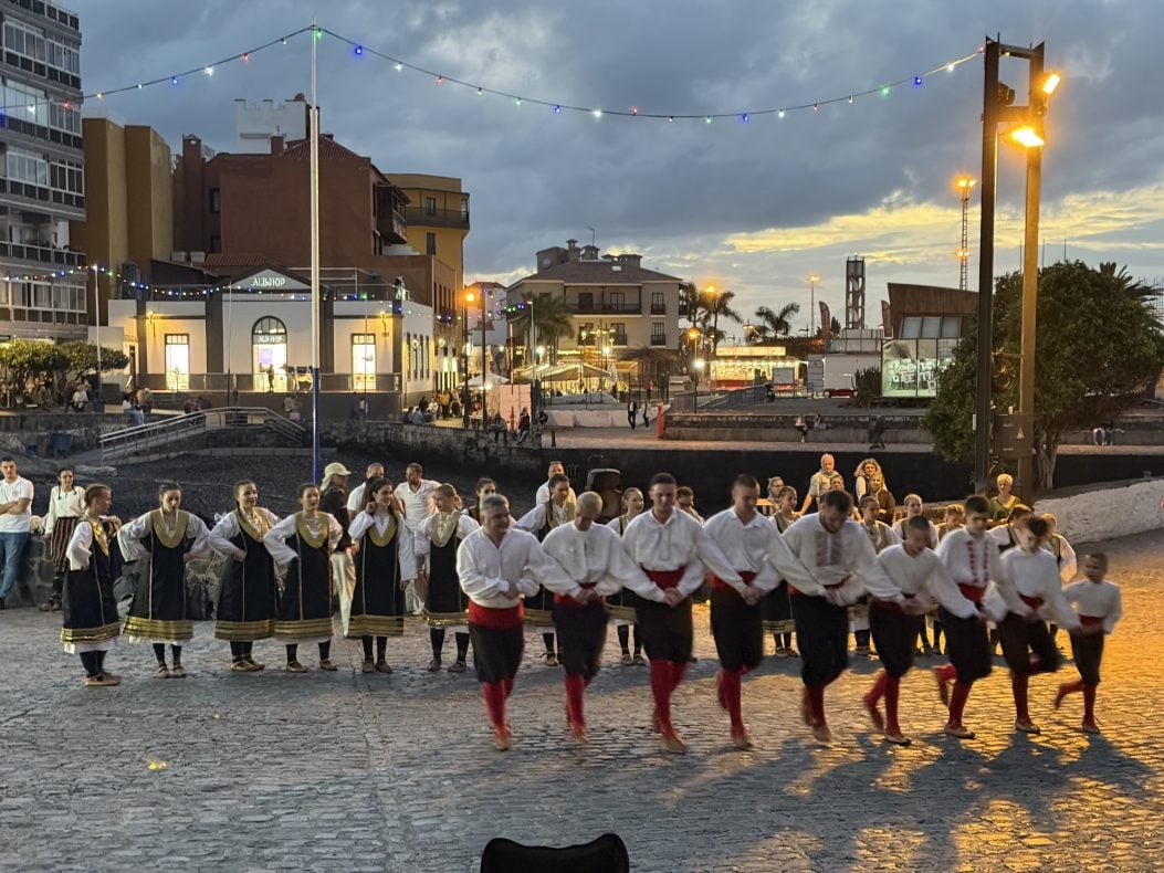 Puerto de la Cruz Straßenkarneval Teneriffa 25 02