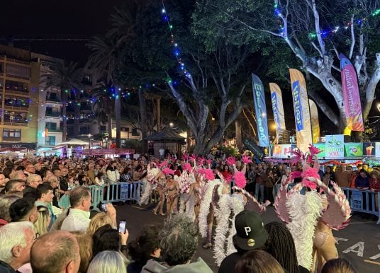 Puerto de la Cruz startet in den Straßen-Karneval