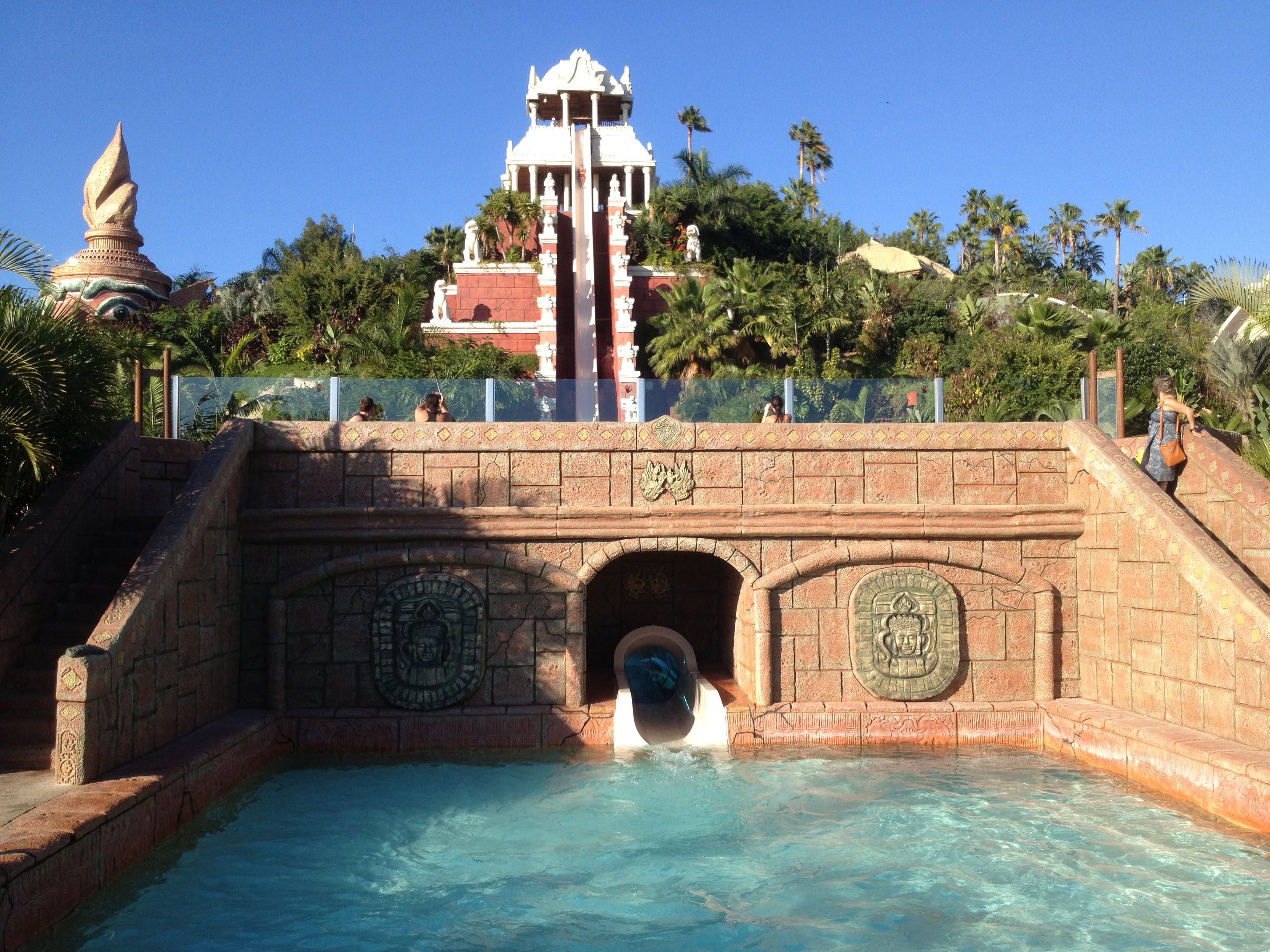 Siam Park Wasserrutsche Tower of Power