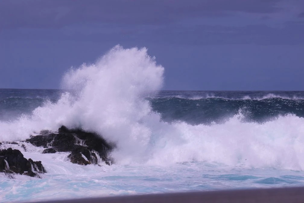 Wellen Teneriffa Sturm Mesa del Mar 3