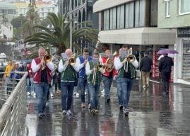 Teneriffas Regen verdirbt Karnevalisten aus Düsseldorf den Zug