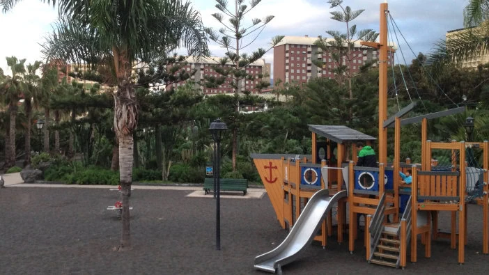 Klettergerüst Teneriffa Kanaren Spielplatz