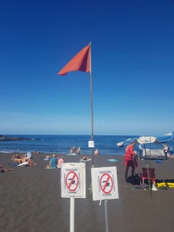 Abwasser am Strand: Playa Jardín in Puerto de la Cruz bleibt geschlossen