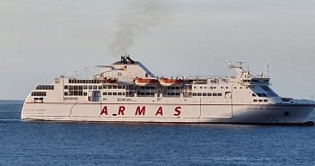 Teneriffa Armas-Fähre Volcan de Taburiente vor der Küste